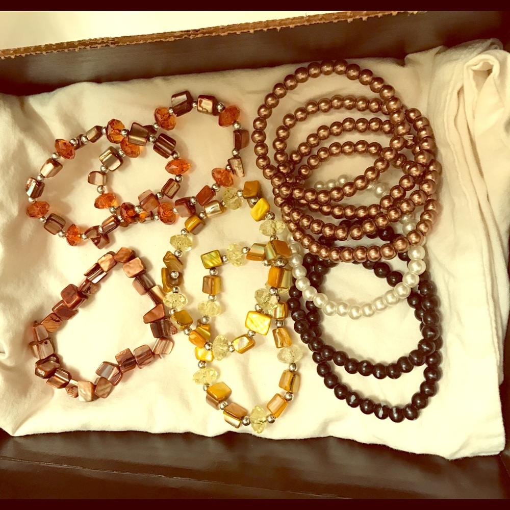 Lot of elastic stackable bracelets