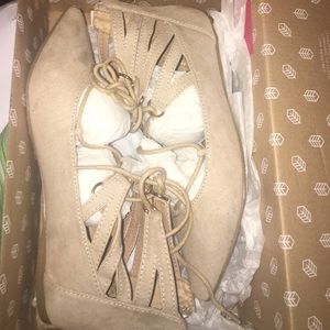 BRAND NEW Call It Spring flats