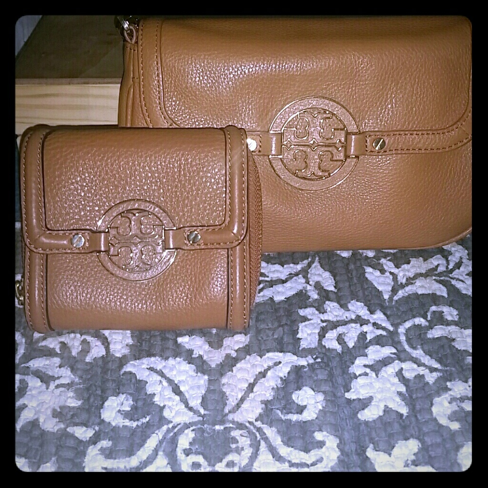 SOLD Used Tory Burch Amanda Crossbody + Wallet