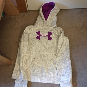 Under Armour sweatshirt