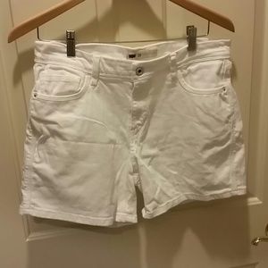 Levi white jean shorts