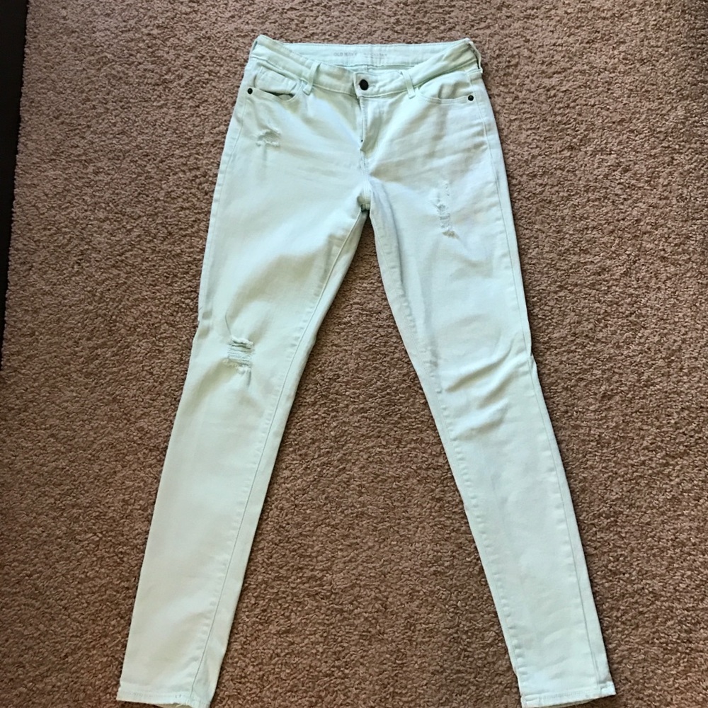 Old navy distressed mint jeans!