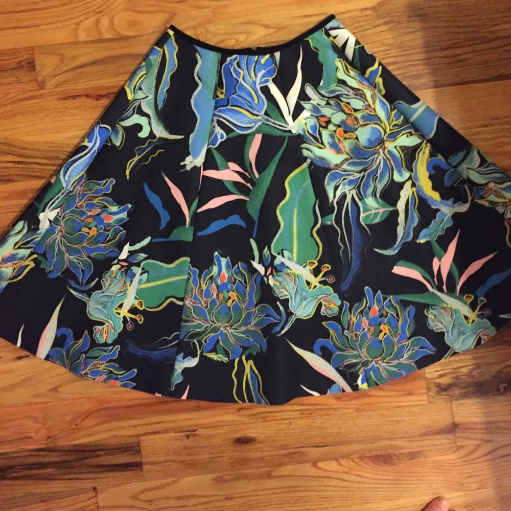 H&M tropical print scuba skirt
