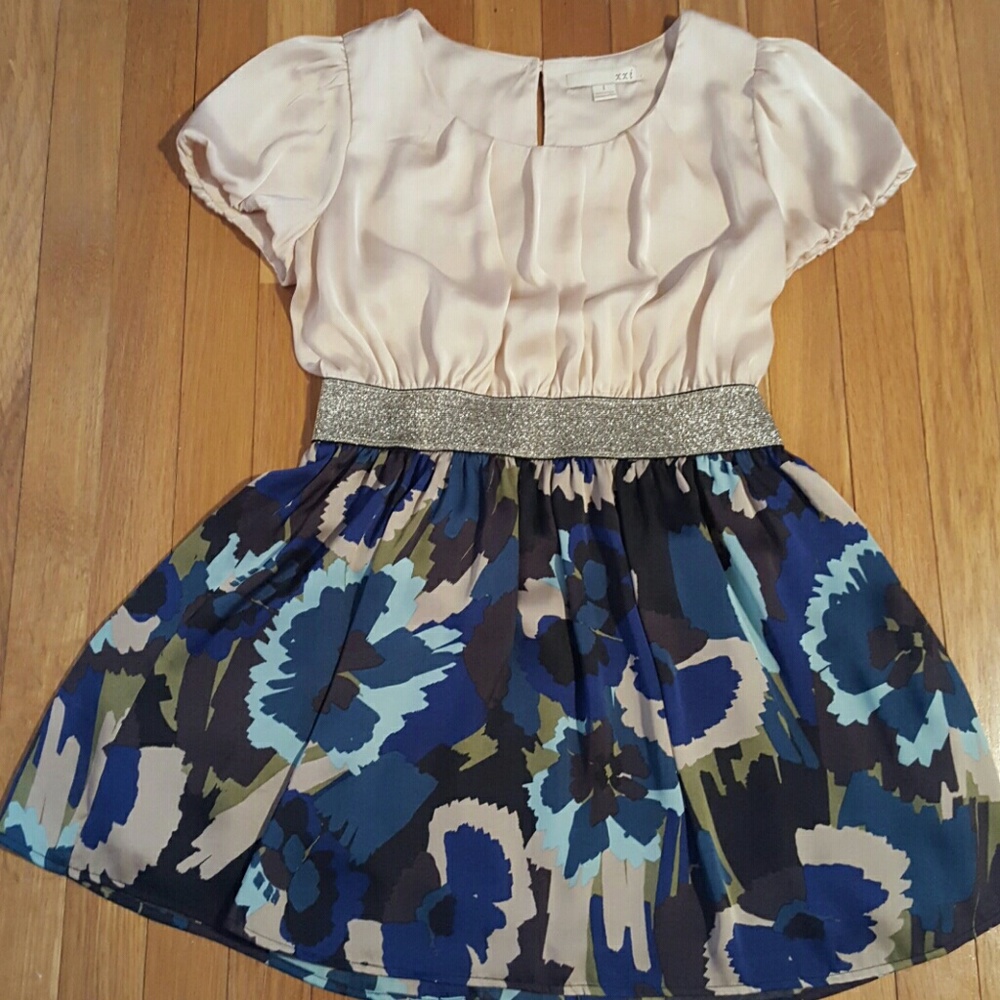 Too cute mini dress!