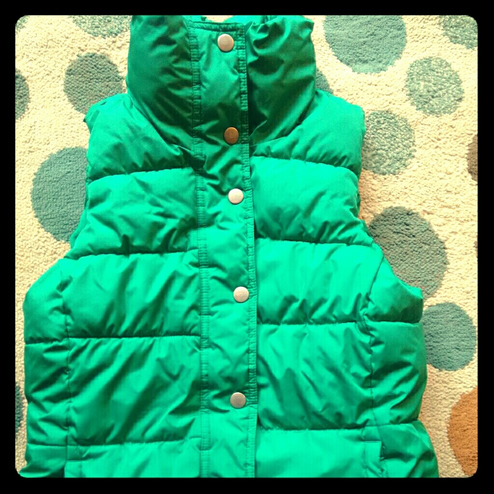 Old Navy Kelly Green Puffer Vest