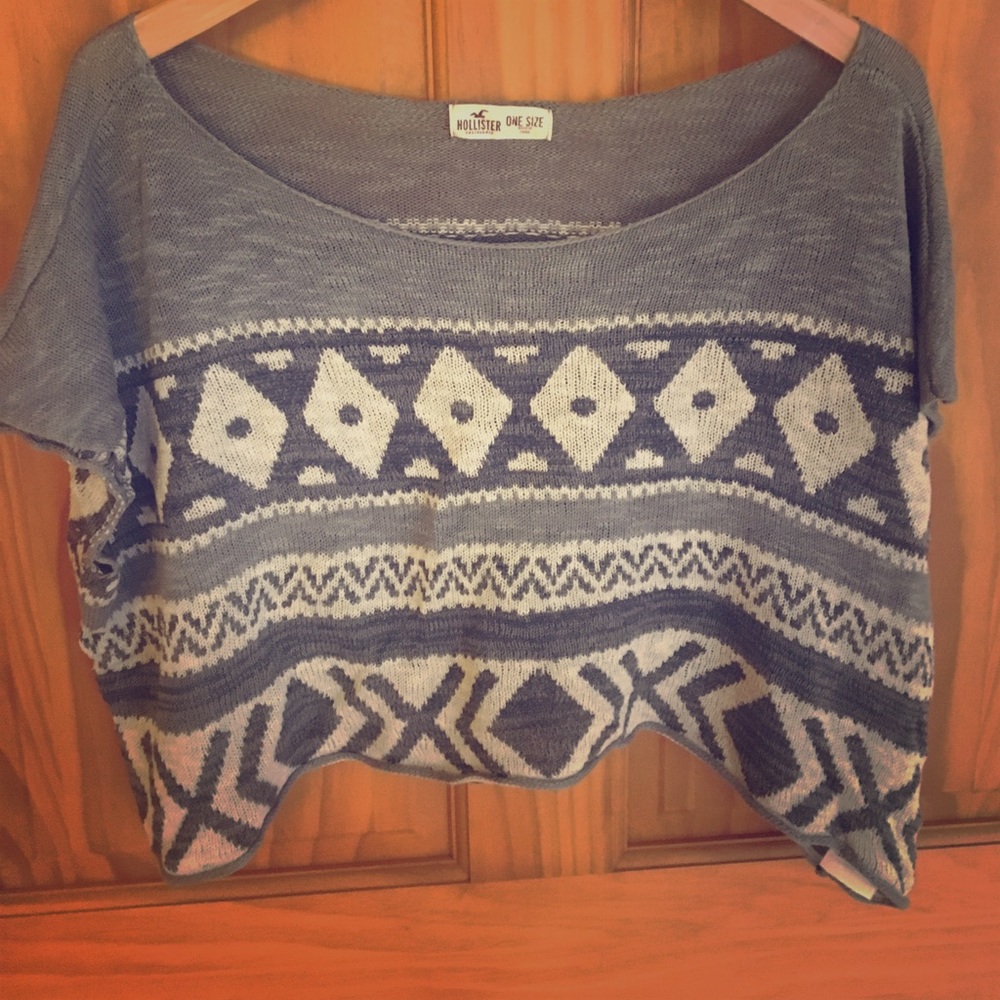 Gray hollister crop sweater