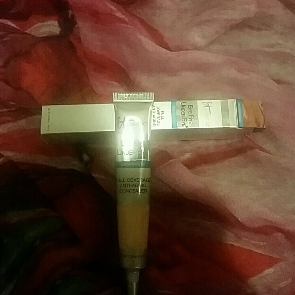 It cosmetics bye bye under eye tan