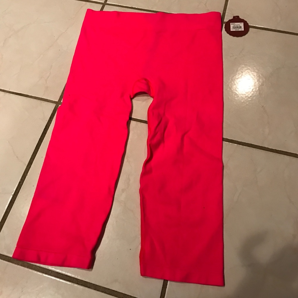 So Seamless Capris Leggings