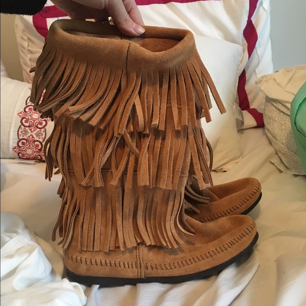 Minnetonka Suede Fringe Boots