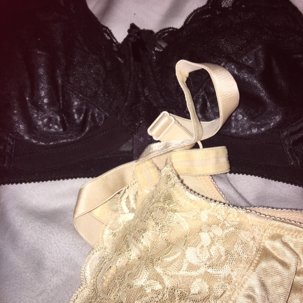 Mastectomy/ pocketed bras