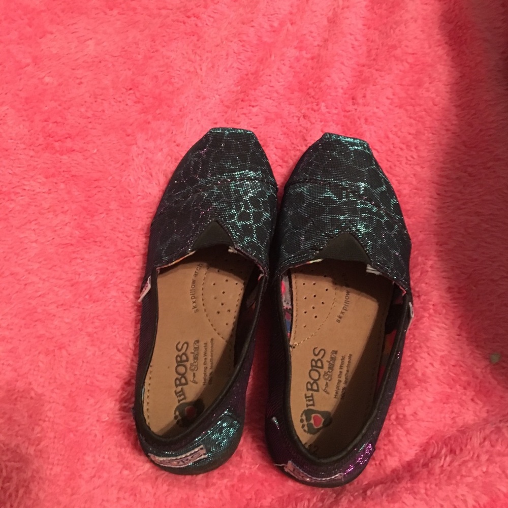 Shoes - Picture 3 of 3