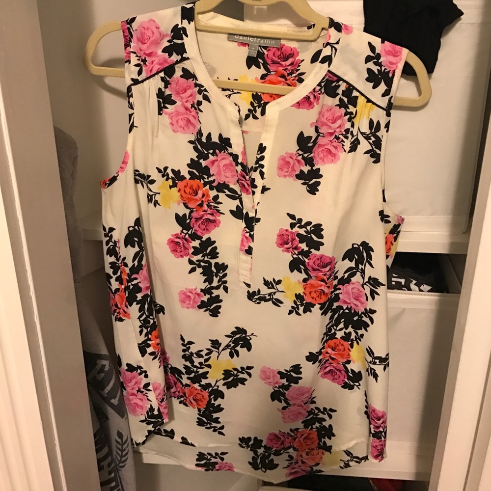 Daniel Rainn floral top