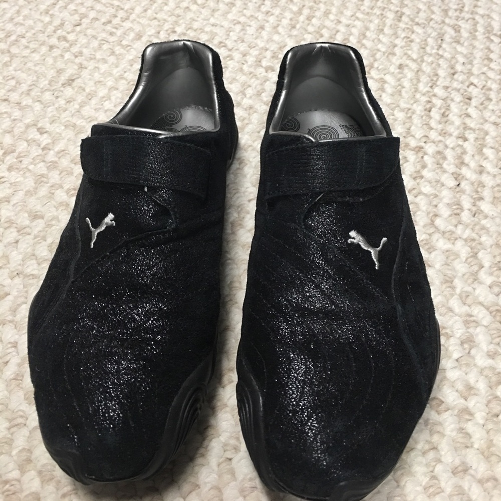 Puma tennis shoes
