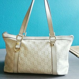 Used authentic Gucci D Ring handbag