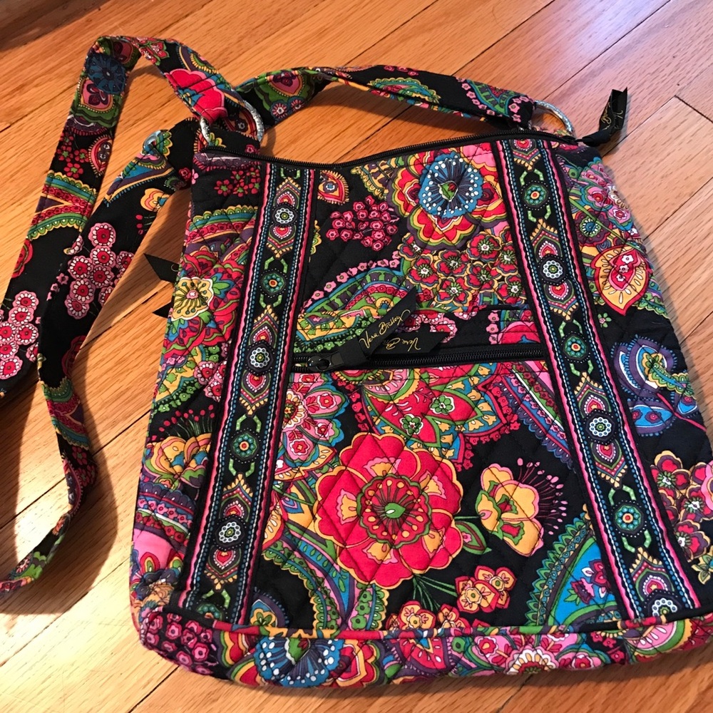 🌟SALE! 🌟 Vera Bradley crossbody bag - $30