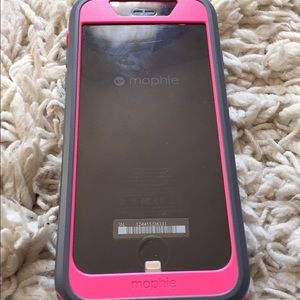 Mophie Charging case for iPhone 6 or 6s