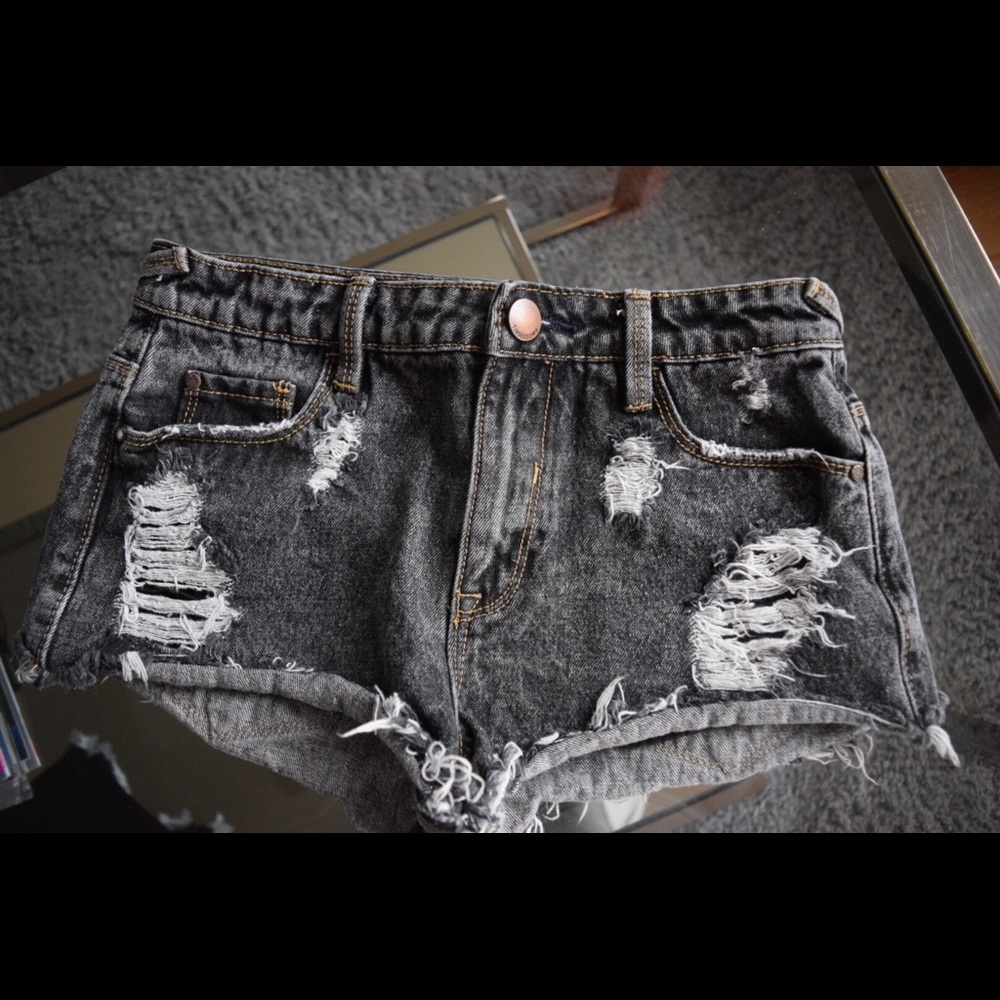 Washed out black short shorts