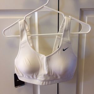 NWT Nike Dri-Fit Sports Bra Sz. M