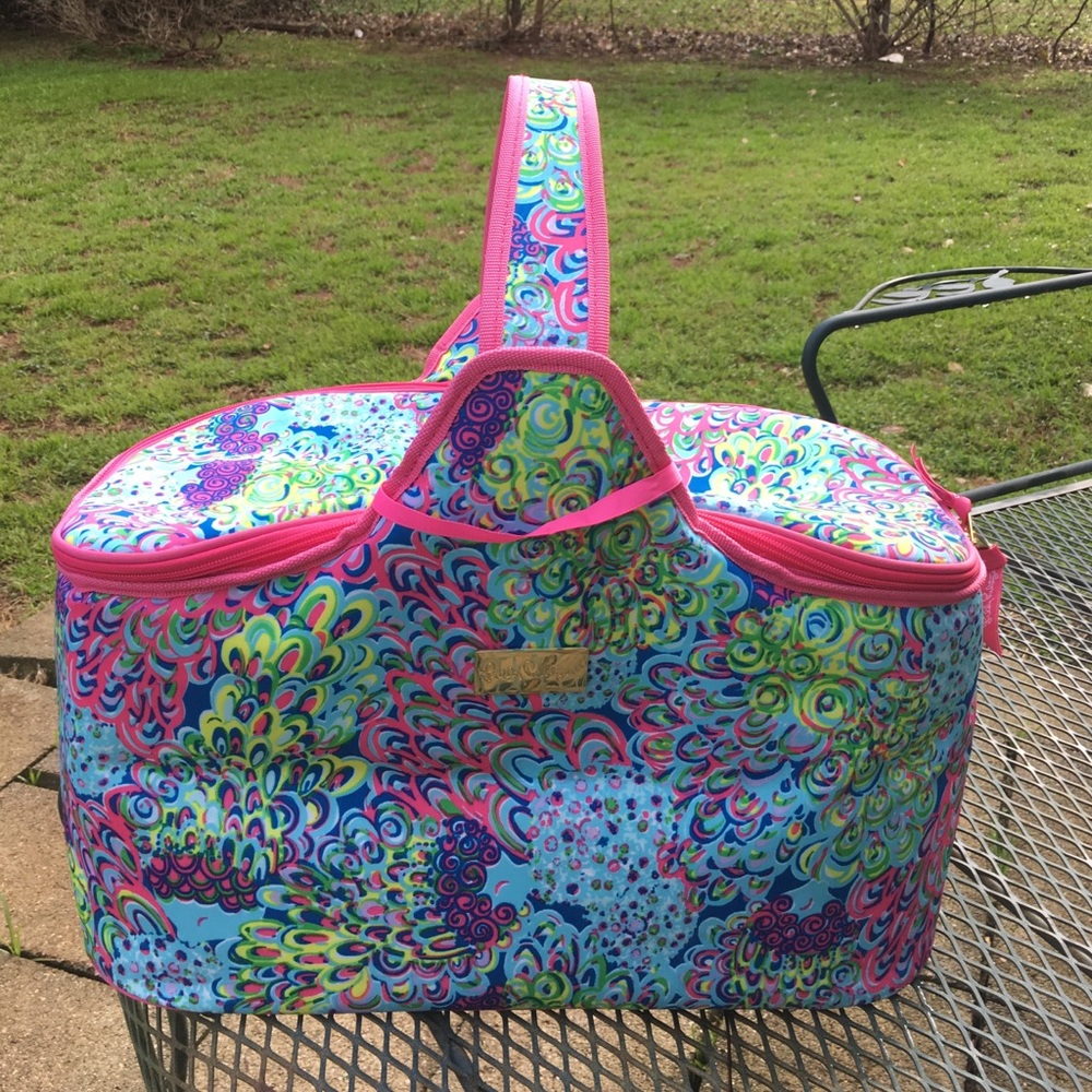 Beach bag cooler for some fun in the sun