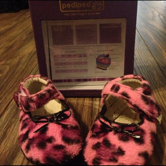 Pediped pink cheetah Mary Janes - Picture 3 of 4