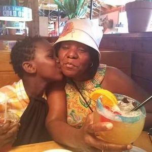 Meet your Posher, Tina