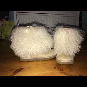 Ugg Australia sheep skin fur boots // size 6