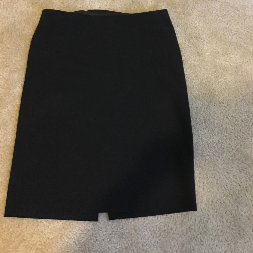 Black pencil skirt (size 40- size4/6)