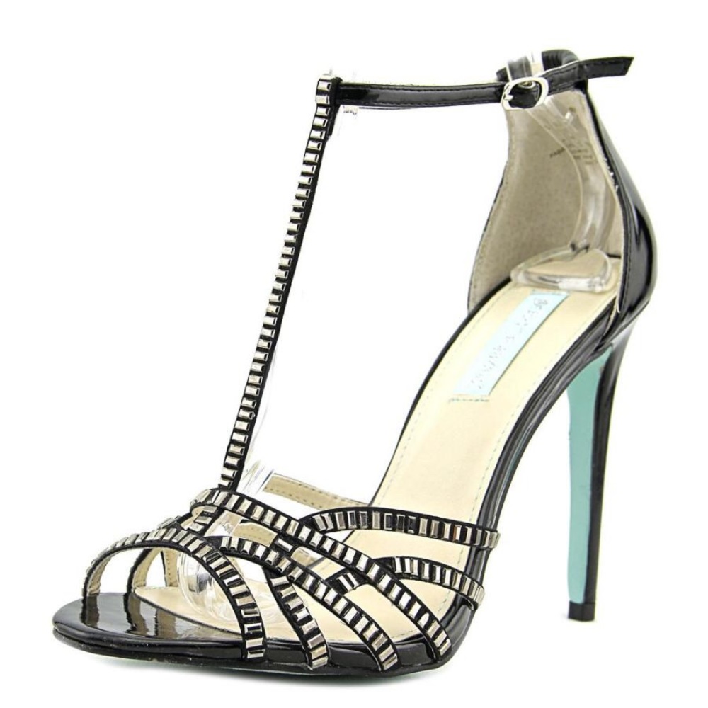Betsey Johnson Rosin Formal Heel