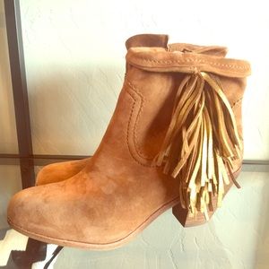Sam Edelman Louie fringe booties in saddle suede.