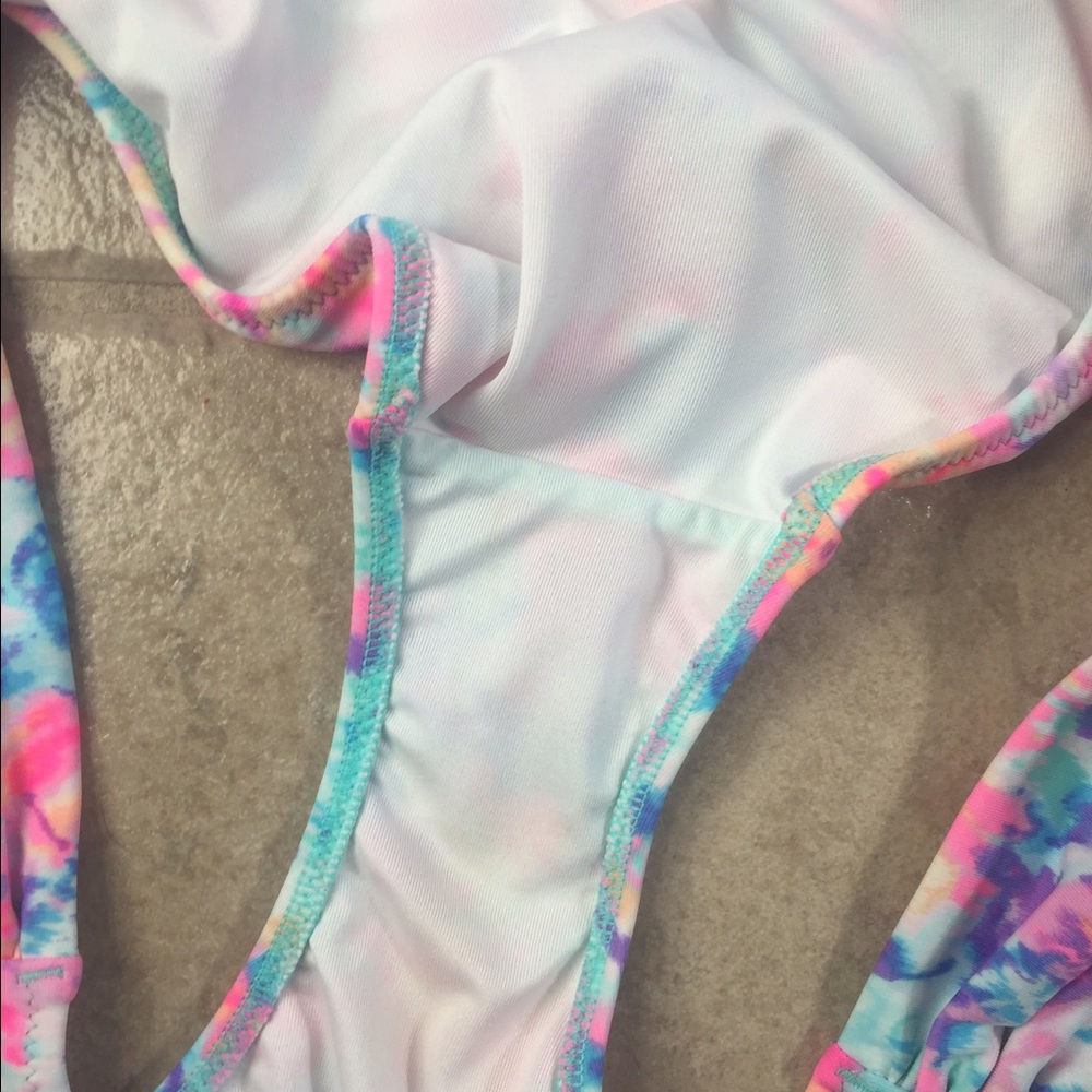 Victoria Secret Bikini set - Picture 3 of 4