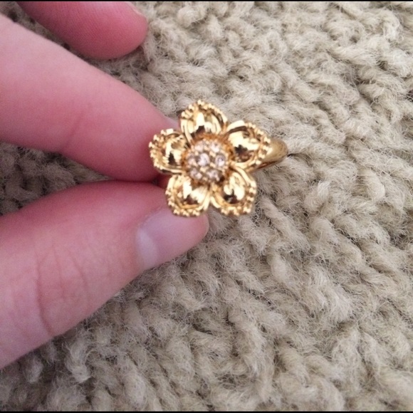 kate spade Jewelry - Kate Spade Gold-Plated Flower Ring Size 6