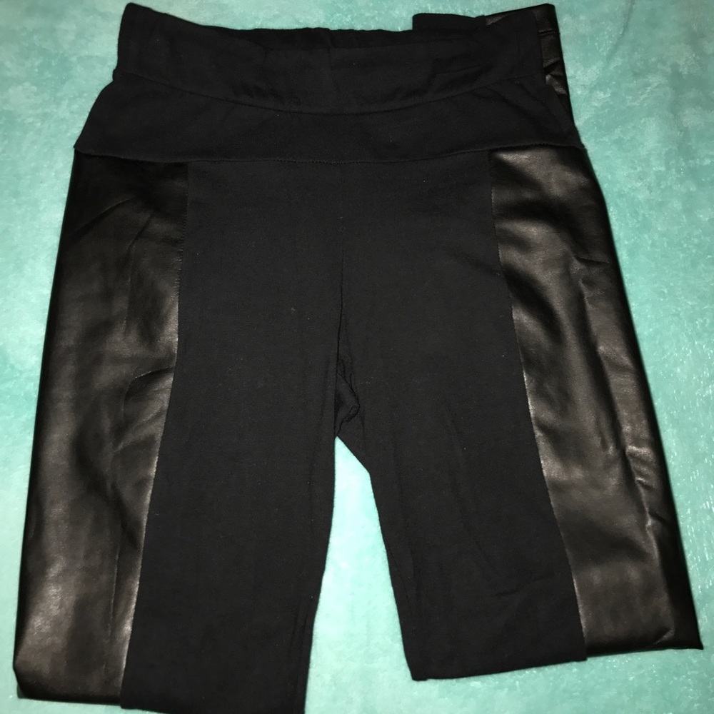 Leggings w/ Faux Leather Insets