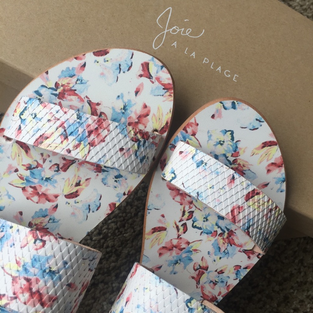 PM Editor Pick🌷Joie Floral Sandals