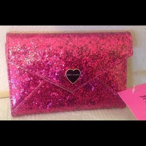 Betsey Johnson PASSPORT CASE