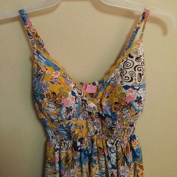 Thin strapped summer dress - Picture 3 of 3