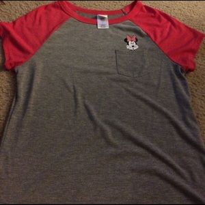 Adorable Minnie Mouse pocket tee ❤️