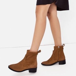 SALE 🎉 Zara Flat Leather Ankle Boots