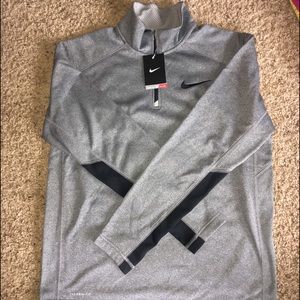 Nike Men's Quarter Zip