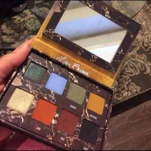 Lime Crime Venus 2 eyeshadow