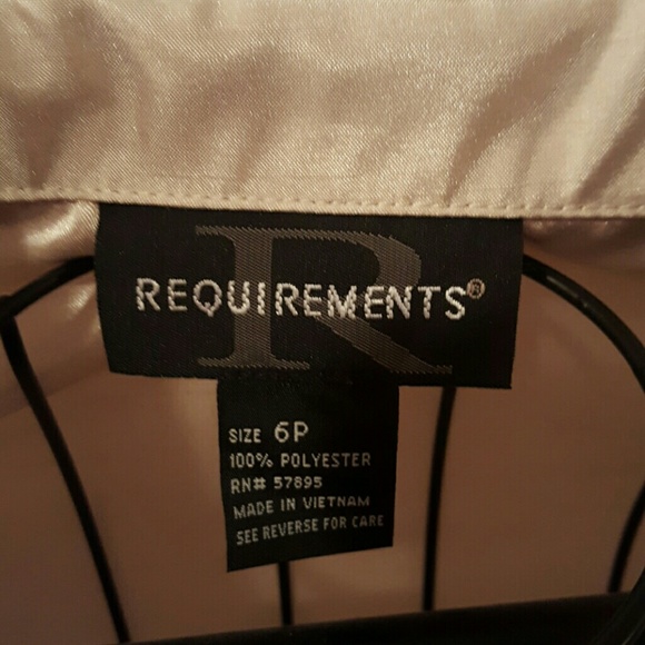 Blouse - Picture 2 of 3