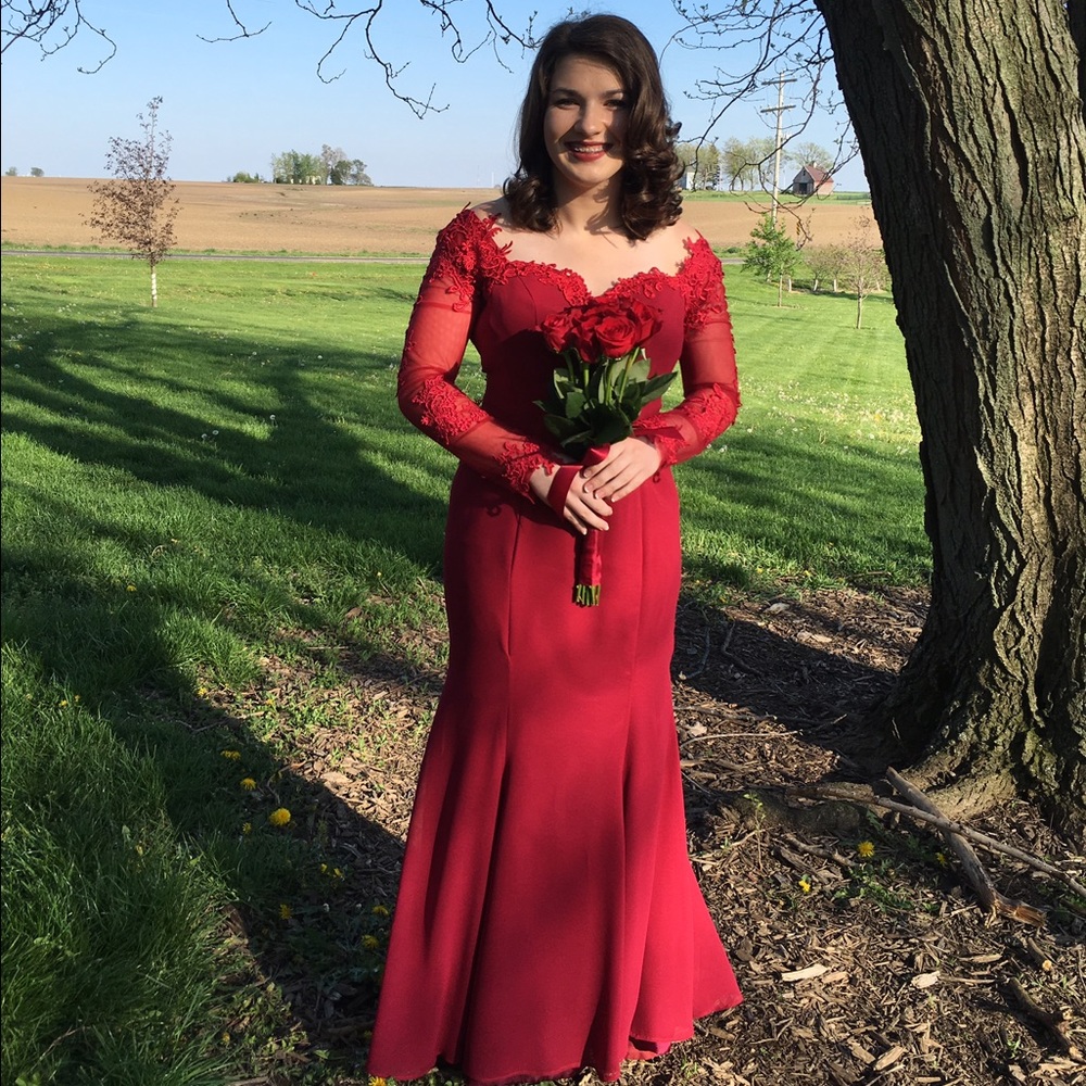 Red prom dress