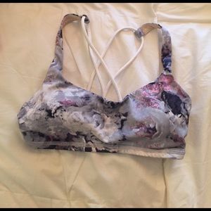 Lulu lemon sports bra