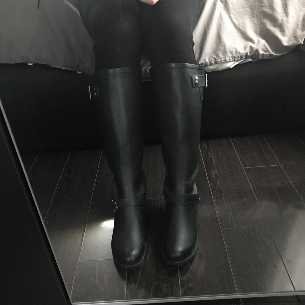 Steve Madden rain boots