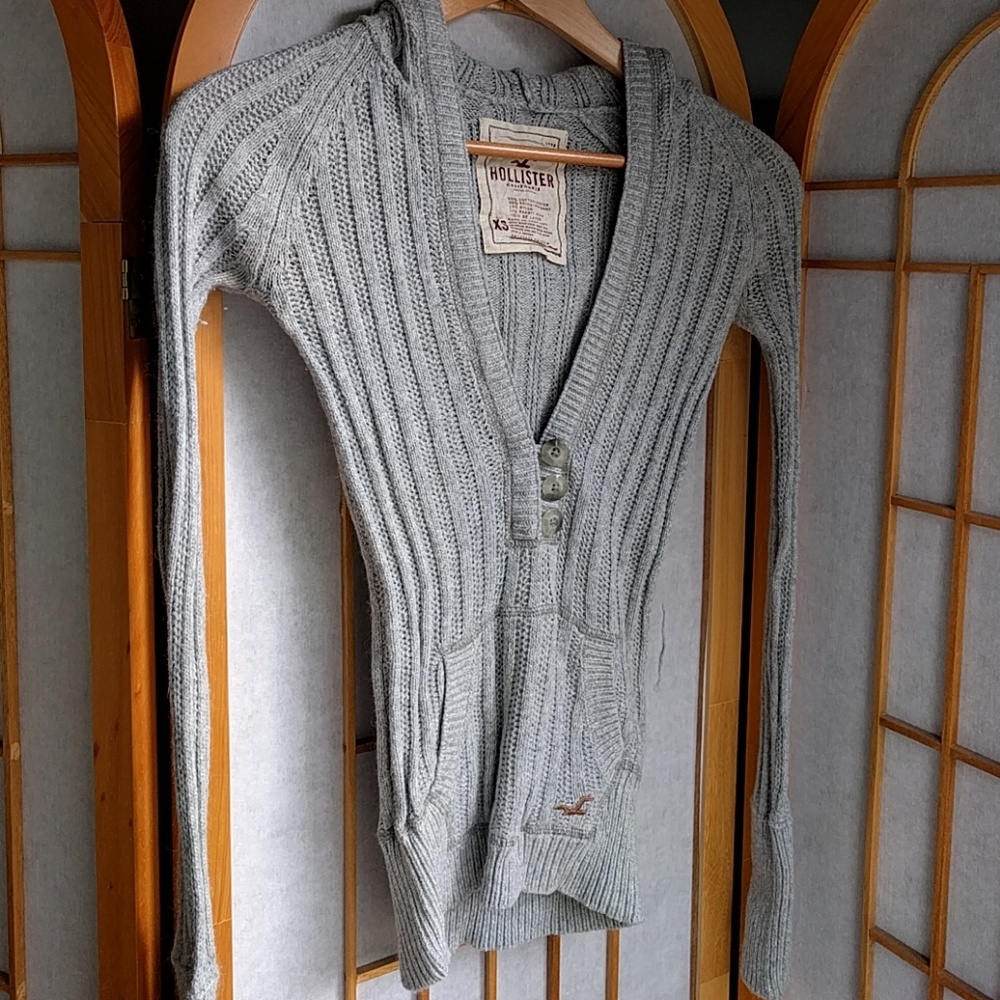 Hollister XS Fitted Grey Henley Sweater Hoodie