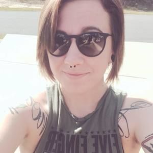 Meet your Posher, Casie