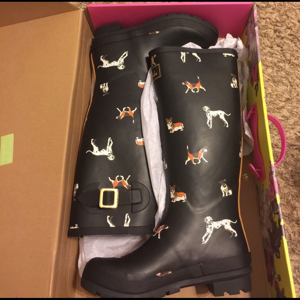 Rain boots