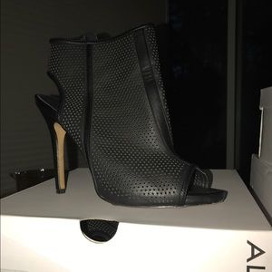 Women's heels