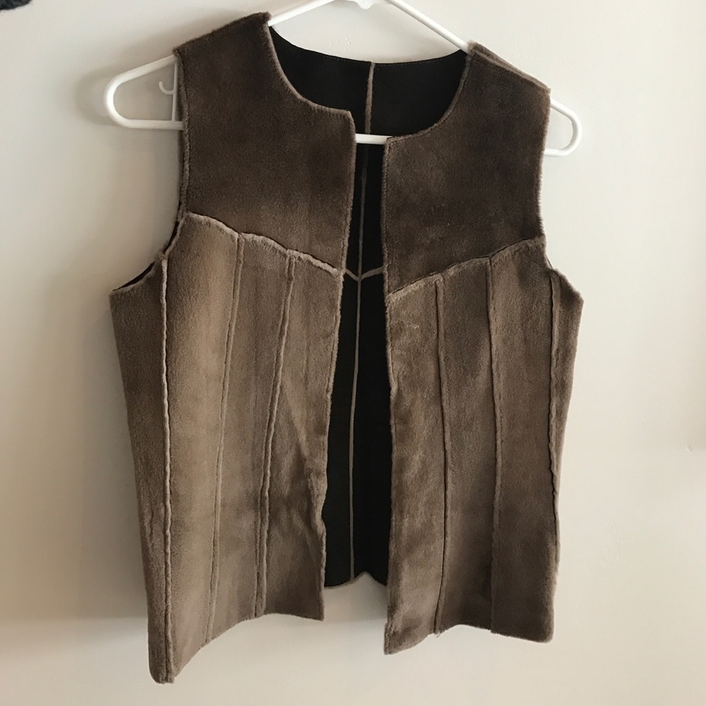 Faux fur vest, reversible suede
