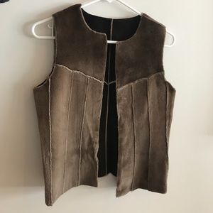 Faux fur vest, reversible suede