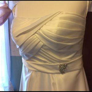 Davids Bridal White wedding dress